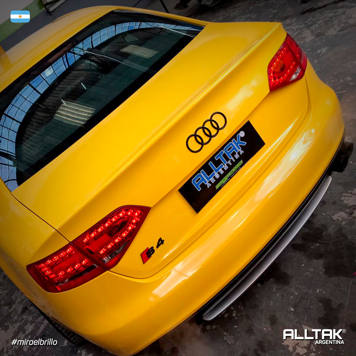 Vinilo Ultra Banana Yellow  #18U21